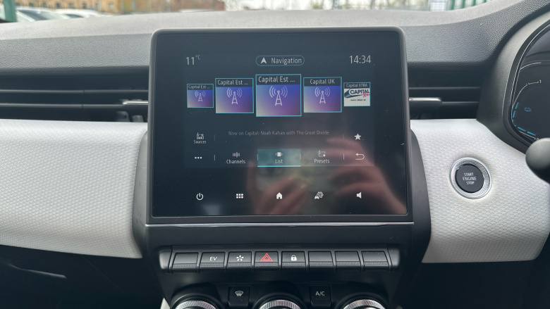 Renault Clio 1.6 E-TECH full hybrid 145 Techno 5dr Auto Hybrid Hatchback